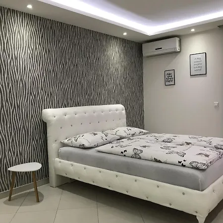 Apartment Ajla Tuzla Exterior photo