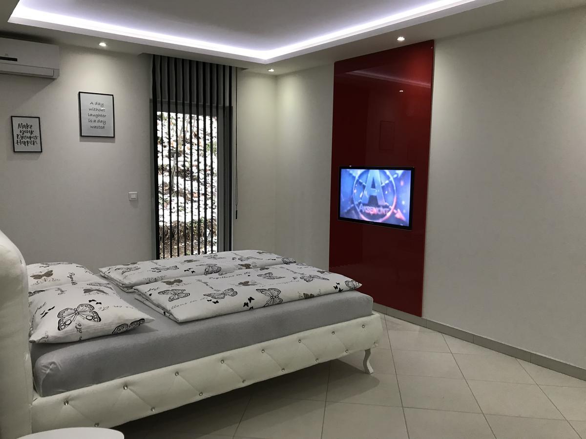 Apartment Ajla